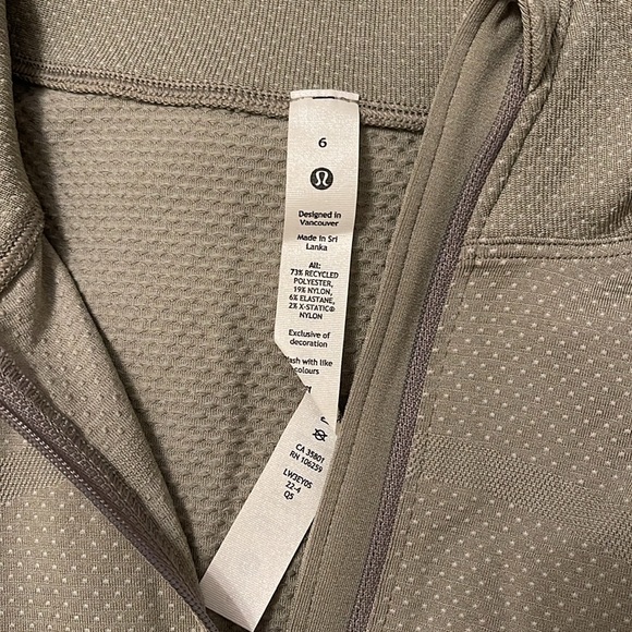 lululemon athletica Long Sleeve Top in Sage Green - Picture 6 of 6